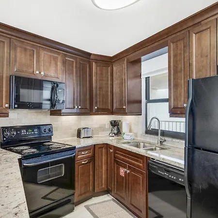 Beachside Two 4260 flr6 2BR 2BA 8